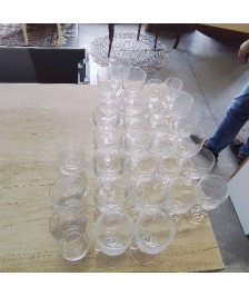 LOT DE 31 VERRES SAINT LOUIS
