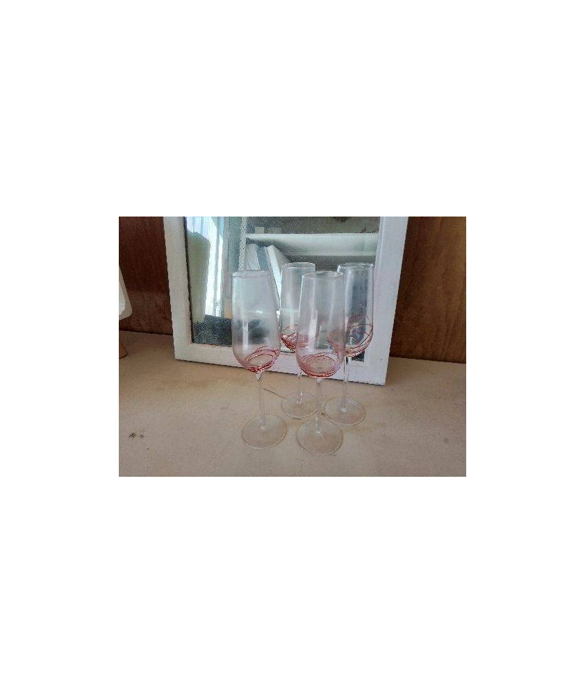 LOT DE 4 FLUTES 