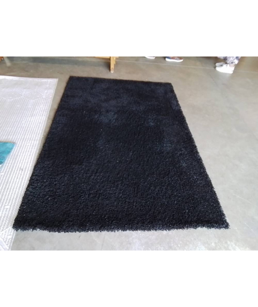 TAPIS NOIR BOUCLE 133X195