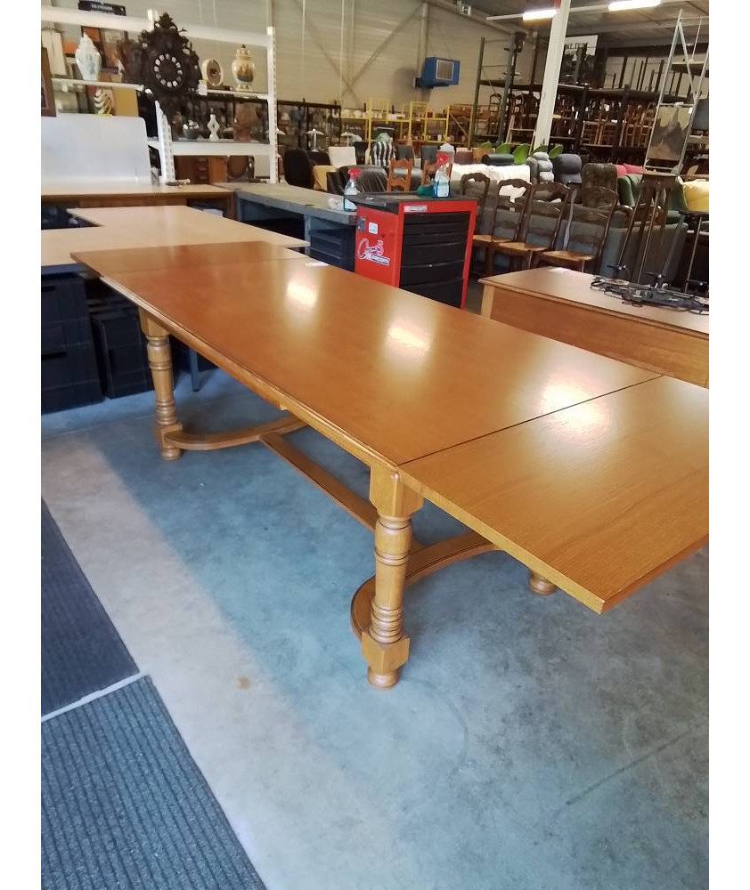 TABLE RECTANGULAIRE A ENTRETOISE EXTENSIBLE BOIS CLAIR 177X95X77CM