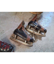 PATINS À GLACE ANCIENS