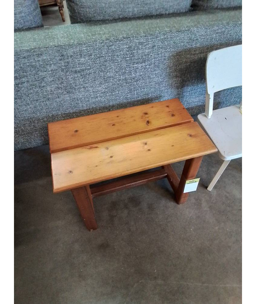 BANC RECTANGULAIRE A ENTRETOISE PIN