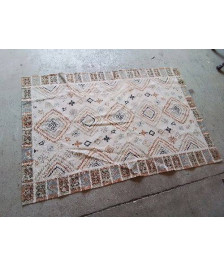 TAPIS MOTIFS GÉOMÉTRIQUES