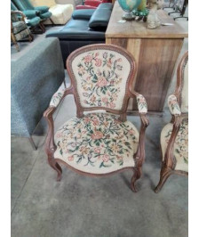 CABRIOLET BOIS ASSISE ET DOSSIER CAPITONNÉ TISSU FLEURI STYLE RÉGENCE 