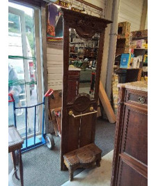 VESTIAIRE CAUCHOIS BOIS SCULPTÉ AU PANIER DÉBUT XXE
