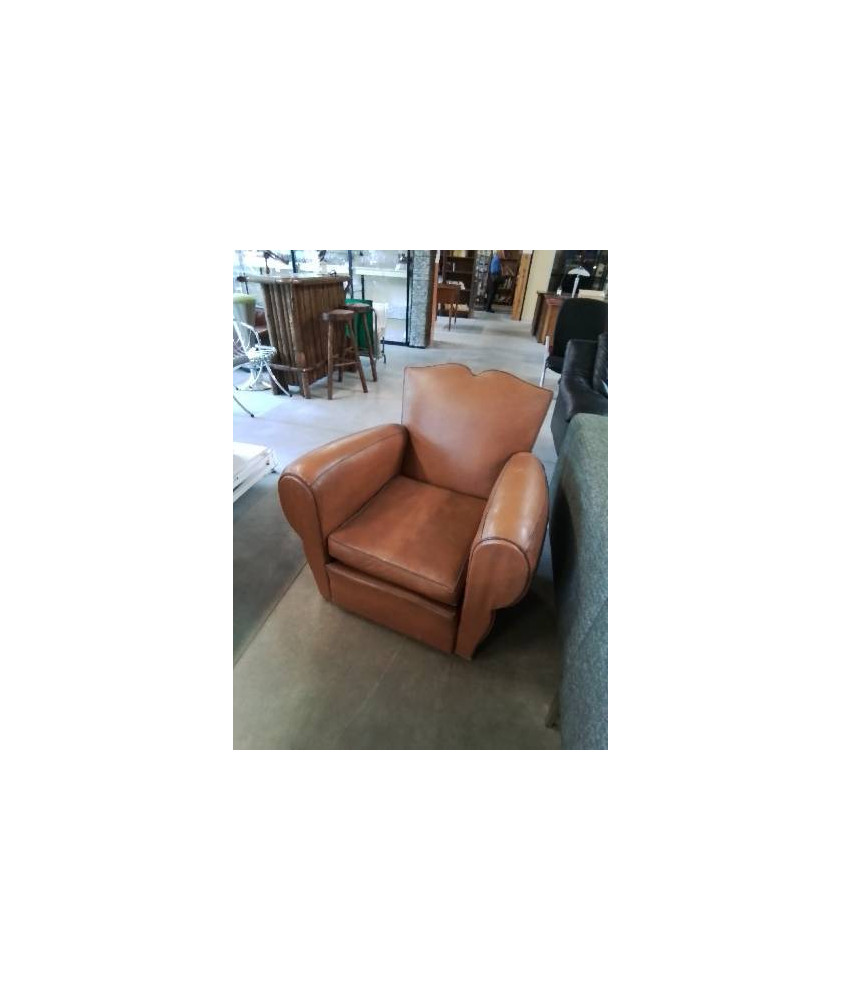 FAUTEUIL CLUB SKAÏ COGNAC DOSSIER MOUSTACHE ANNÉES 50