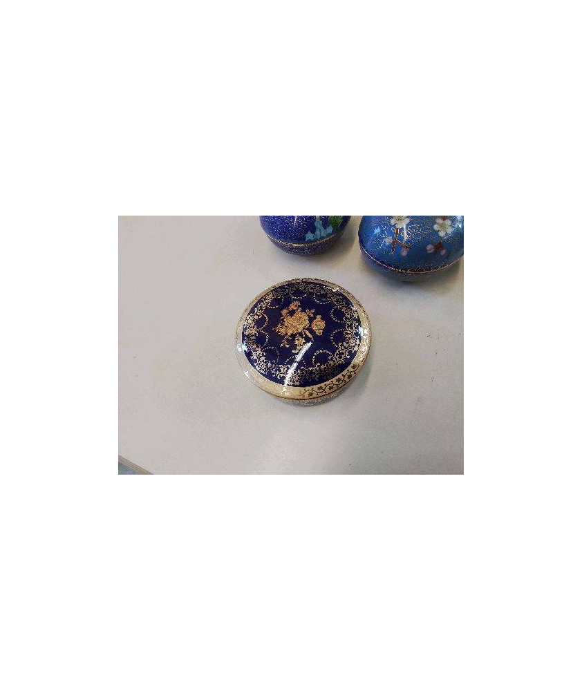 BOITE EN PORCELAINE DE LIMOGE 
