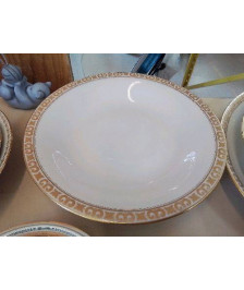 PLAT BLANC BORDURE DORÉ EN PORCELAINE 