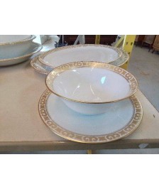 SAUCIÈRE BLANC BORDURE DORÉ EN PORCELAINE 