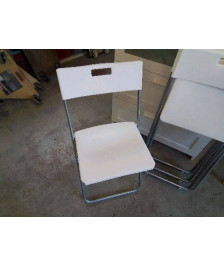 CHAISE PLIANTE 