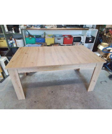 TABLE DE SALLE À MANGER 