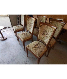 CHAISE EN BOIS TAPISSÉE MOTIF FLORAL
