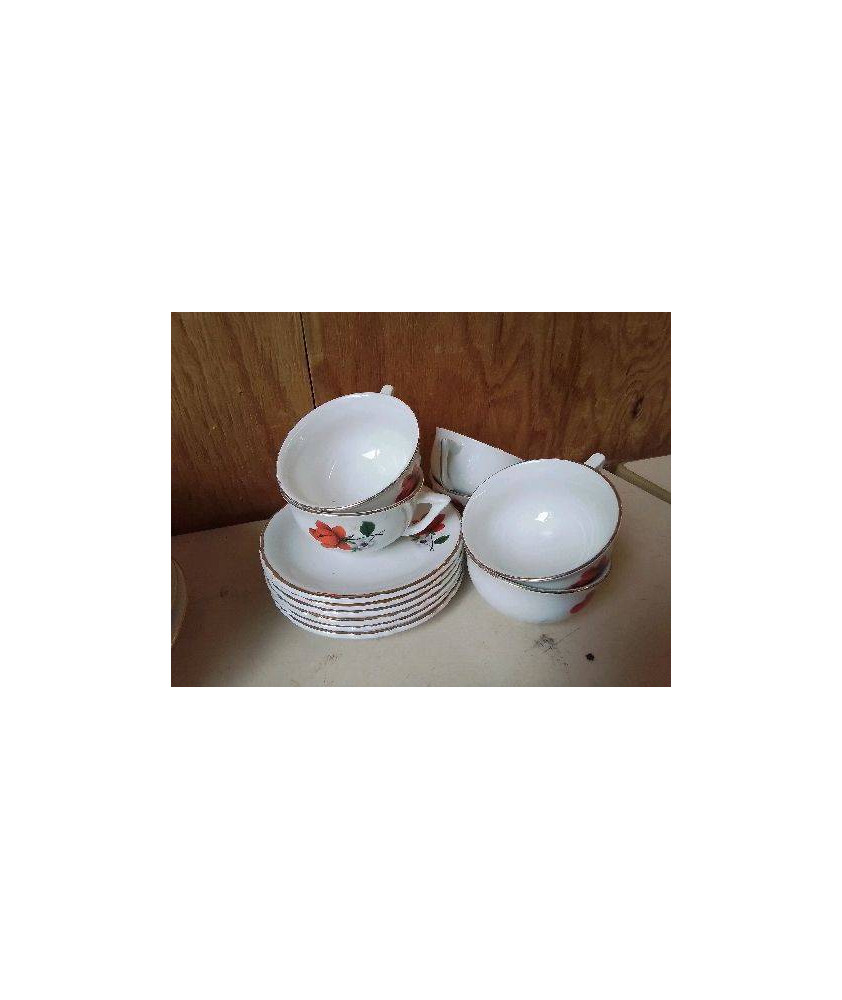 LOT DE 6 TASSES A THE