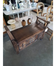 BANC COFFRE BOSI MOULURÉ A ROULETTES 