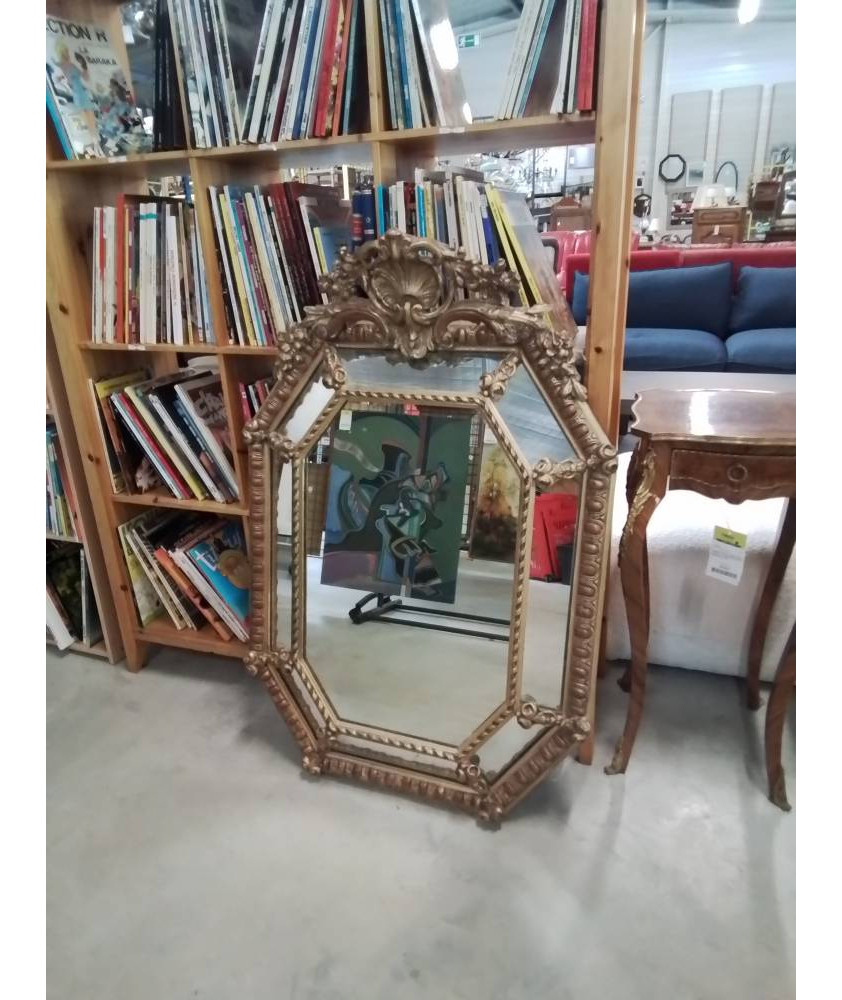 MIROIR A PARCLOSES NAPOLÉON III STYLE LOUIS XV BOIS ET STUC DORE