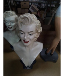 BUST M.M