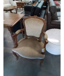 CABRIOLET BOIS CAPITONNÉ TISSU TAUPE STYLE RÉGENCE 