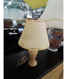 LAMPE ALBATRE AJ OCRE LISERÉ DORÉ 