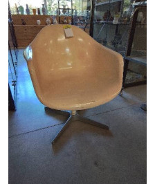 FAUTEUIL COQUE FIBRE DE VERRE PIÈTEMENT MÉTAL ANNÉES 50/60