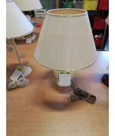 LAMPE BALUSTRE CÉRAMIQUE MARMOREENNE AJ ECRU LISERÉ DORÉ LE DAUPHIN 