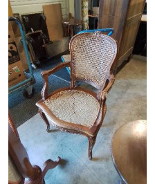 FAUTEUIL DE CHEMINÉE BOIS SCULPTÉ ASSISE ET DOSSIER CANNÉ STYLE RÉGENCE 