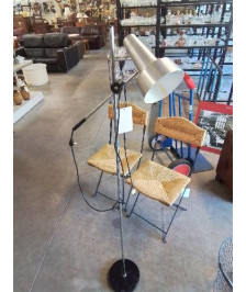 LAMPADAIRE SPOT MÉTAL CHROMÉ ET NOIR HAUTEUR AJUSTABLE ANNÉES 50