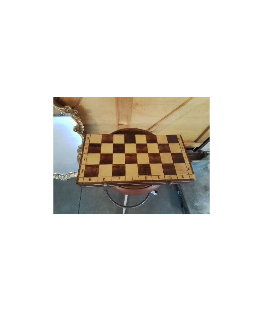 COFFRET JEU D ECHECS  BOIS