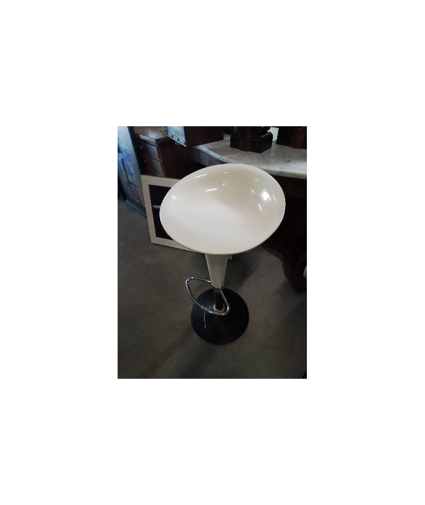 TABOURET DE BAR RÉSINE BLANC ET MÉTAL 