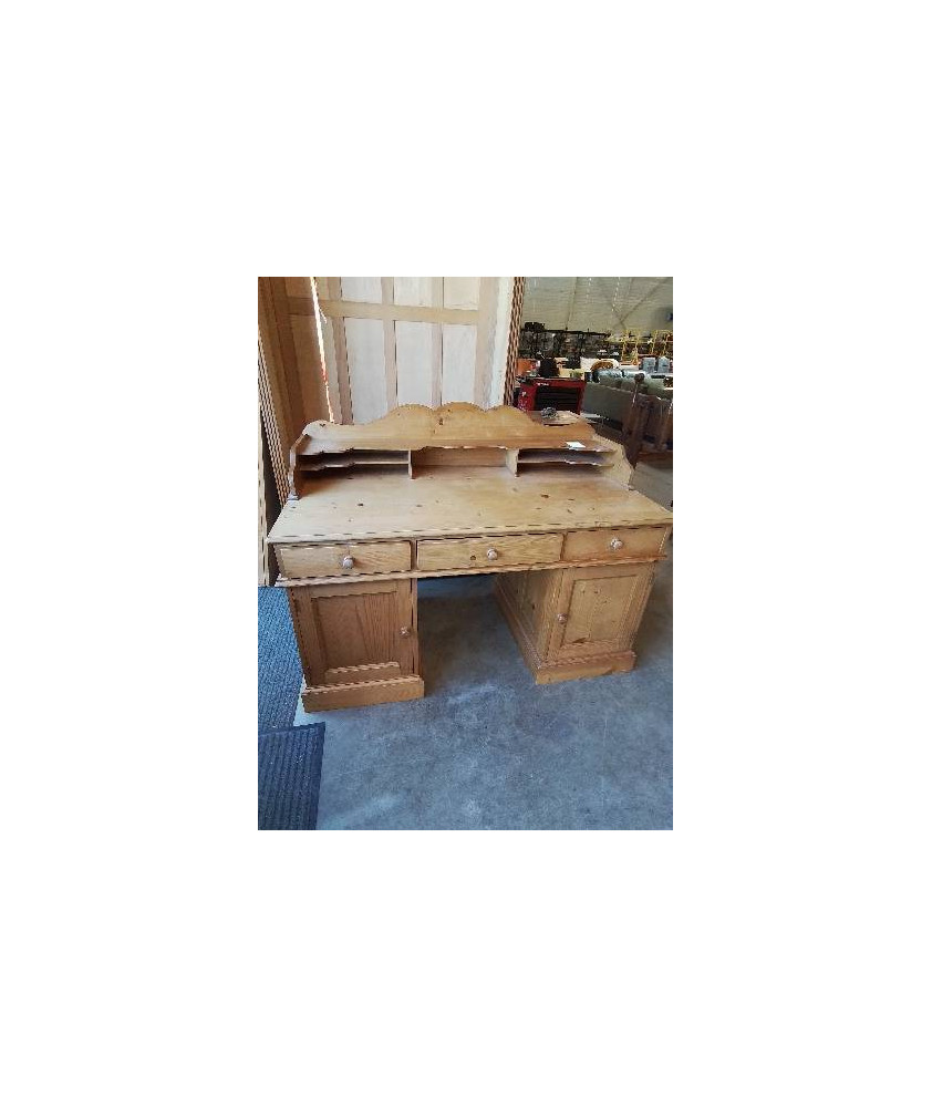 BUREAU RECTANGULAIRE A GRADIN PIN 3 TIROIRS 2 PORTES 