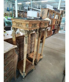 PAIRE DE PIEDESTALS BOIS GARNITURES BRONZE DESSUS MARBRE