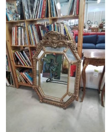 MIROIR A PARCLOSES NAPOLÉON III STYLE LOUIS XV BOIS ET STUC DORE