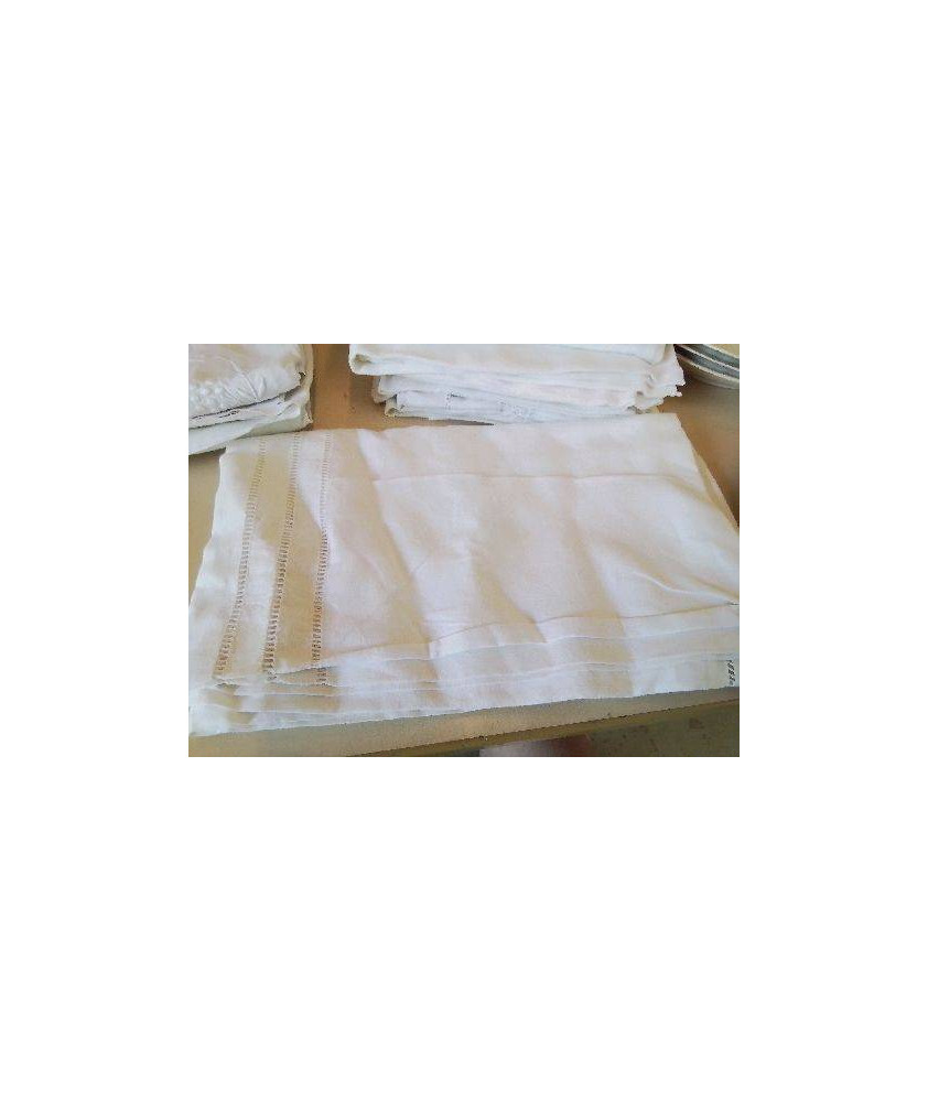 NAPPE BRODÉ 