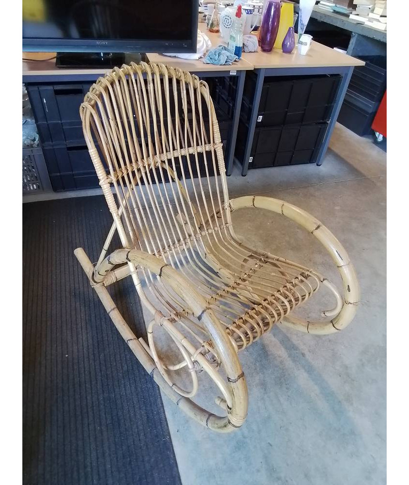 ROCKING CHAIR ROTIN ET VANNERIE ANNÉES 60