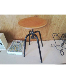 TABOURET D’ATELIER PIVOTANT 