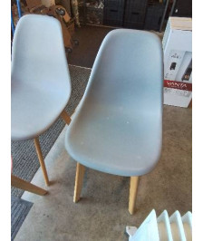 CHAISE RÉSINE GRIS PIÈTEMENT BOIS CLAIR