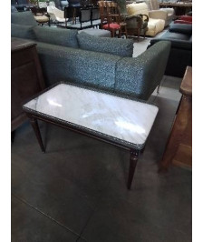 TABLE BASSE RECTANGULAIRE BOIS A GALERIE DESSUS MARBRE BLANC STYLE LOUIS XVI