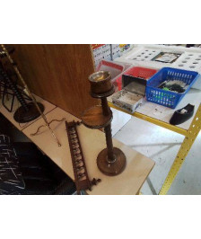TABLE A FUMER CENDRIER SUR PIED