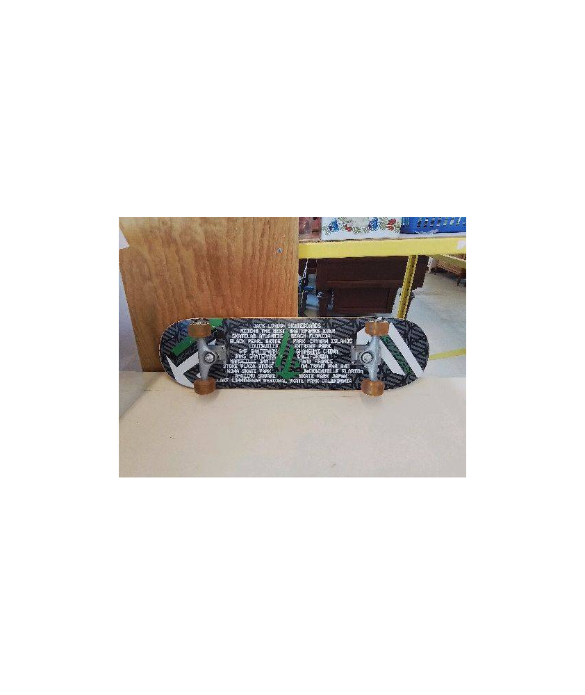 SKATEBOARD 