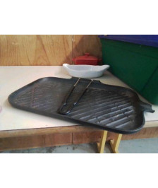 GRILL EN FONTE 