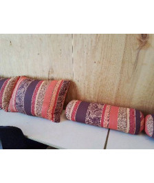 COUSSIN COLORÉ AVEC MOTIF 
