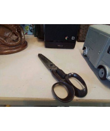PAIRE DE CISEAUX ANCIENNE 