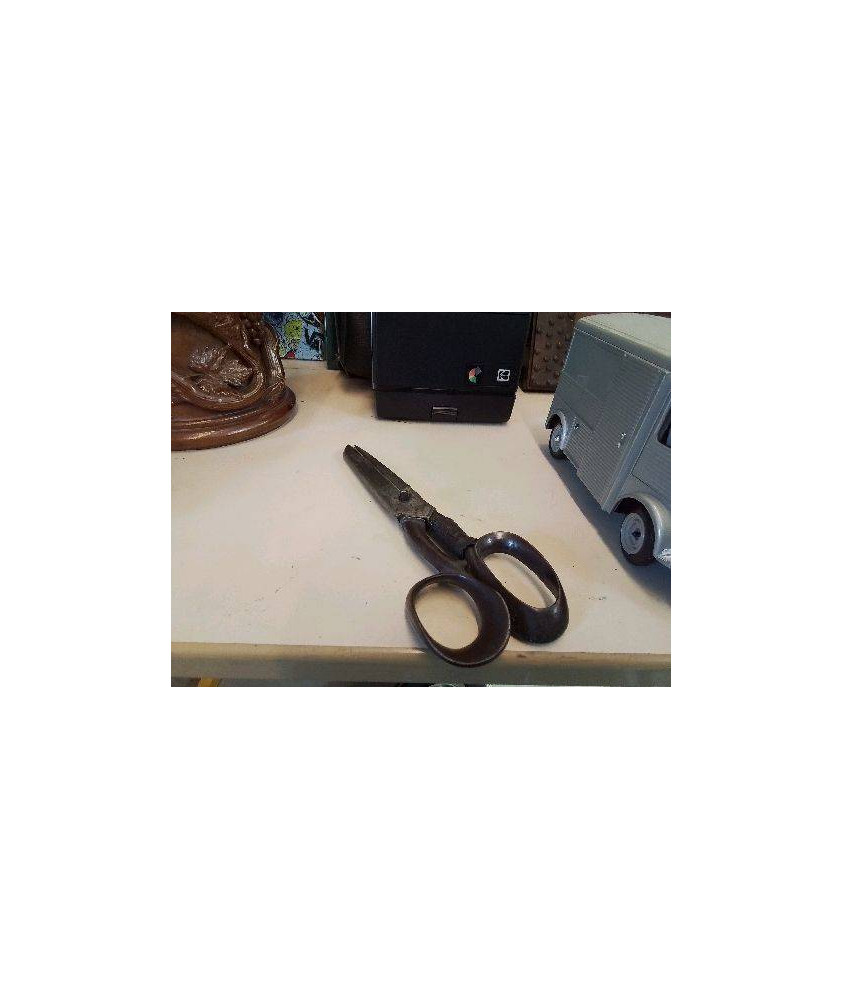 PAIRE DE CISEAUX ANCIENNE 
