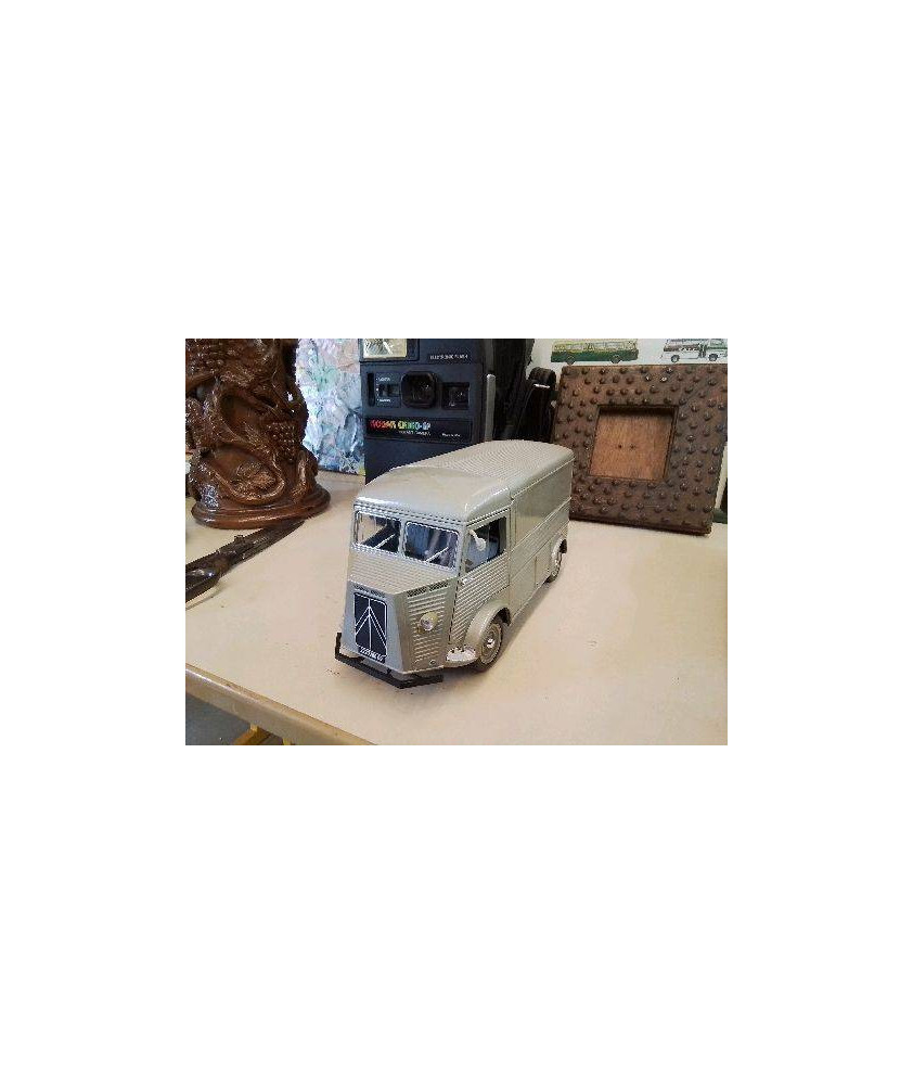 VOITURE CITROËN HY 1962 SOLIDO 