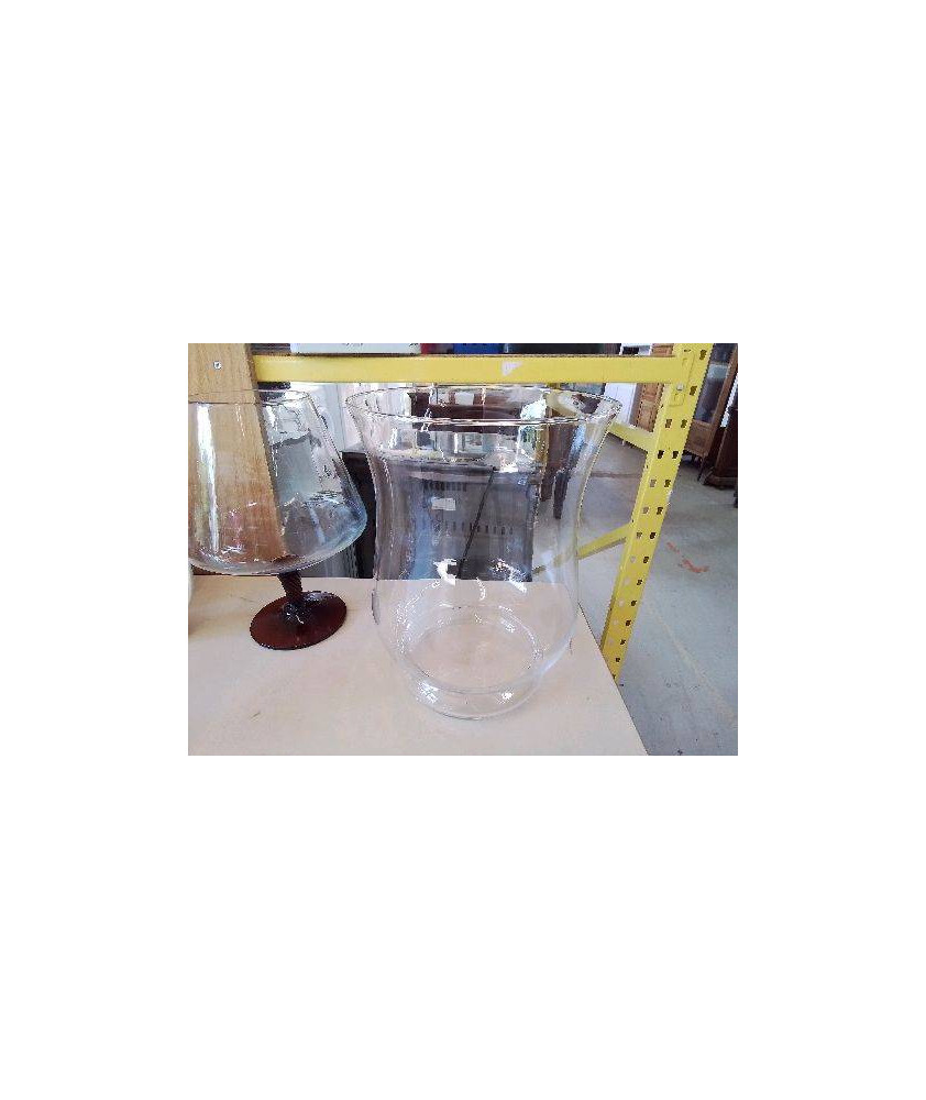 GRAND VASE EN VERRE 