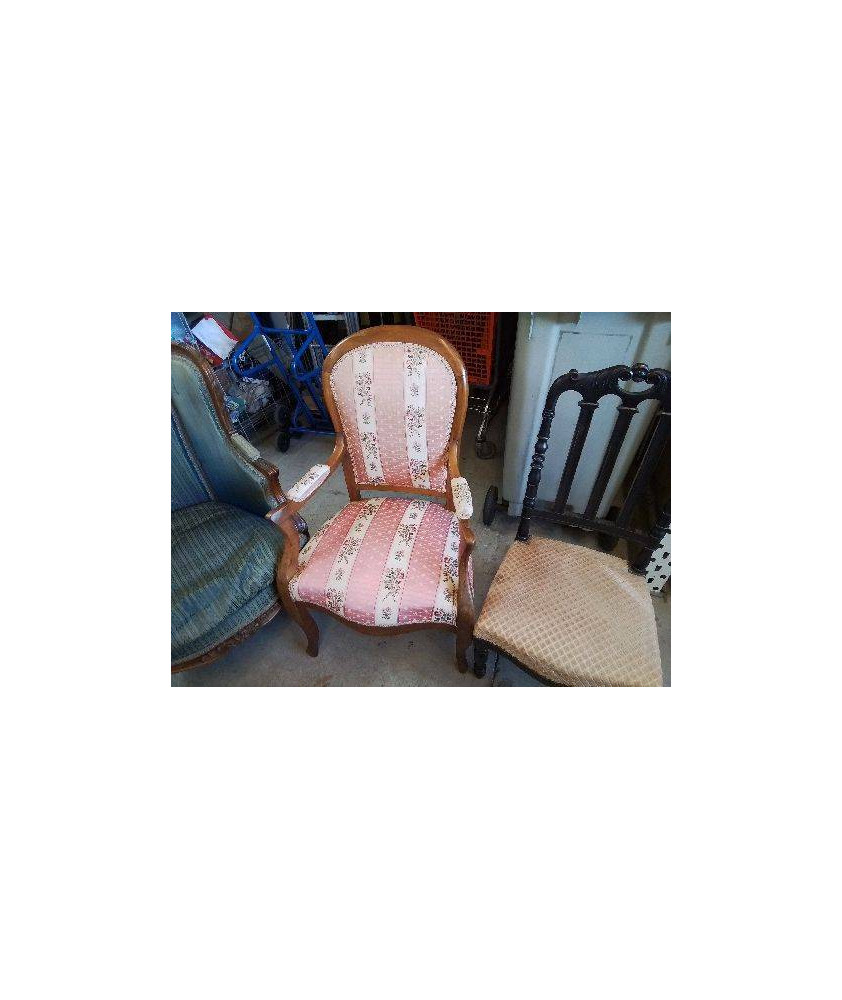 FAUTEUIL TAPISSÉ STYLE VOLTAIRE MOTIF FLORAL 