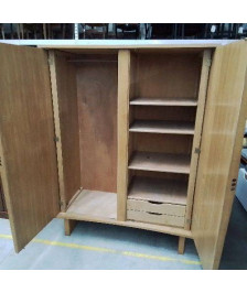 ARMOIRE VINTAGE DESIGN