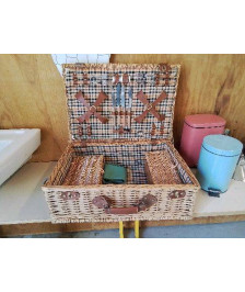 PANIER À PIQUE-NIQUE EN OSIER 