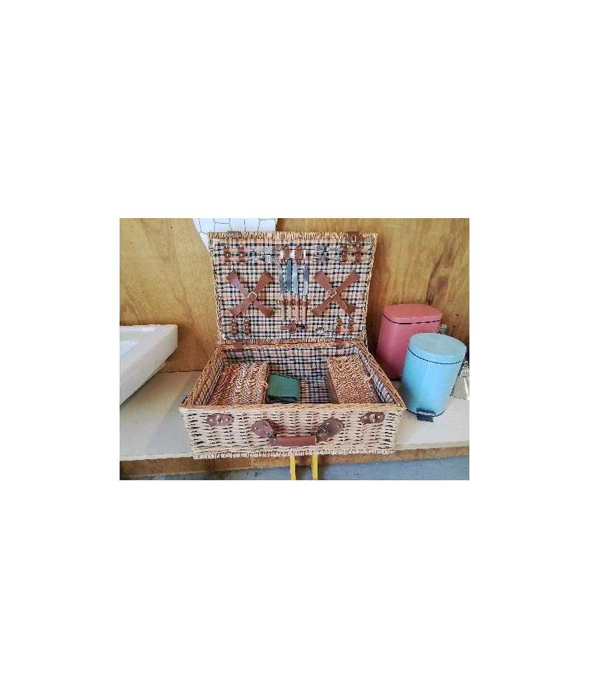 PANIER À PIQUE-NIQUE EN OSIER 