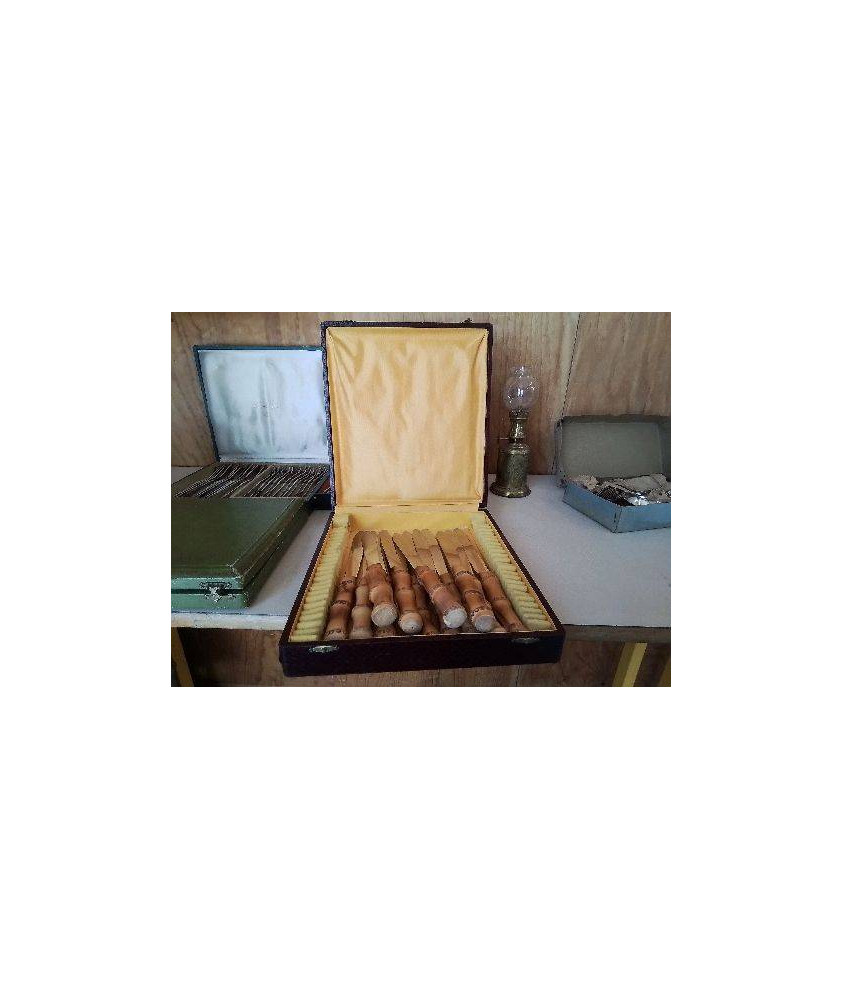 LOT DE 12 COUTEAUX MANCHE BAMBOU 