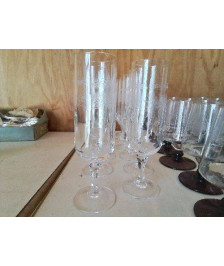 VERRE EN CRISTAL MOTIF FLORAL 